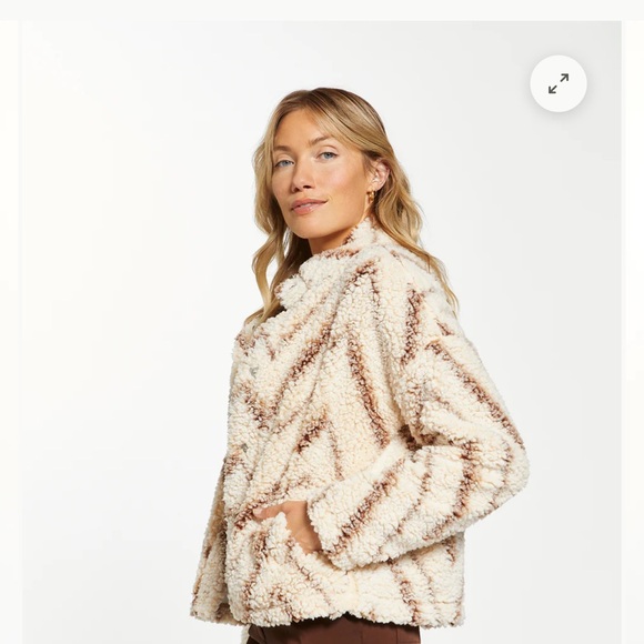 Thread & Supply Cozy Cream and Brown Teddy Jacket - Picture 3 of 8